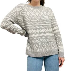 Cupcakes & Cashmere Sweater Grey White Winter Cabin Fall Fair Isle Size Medium